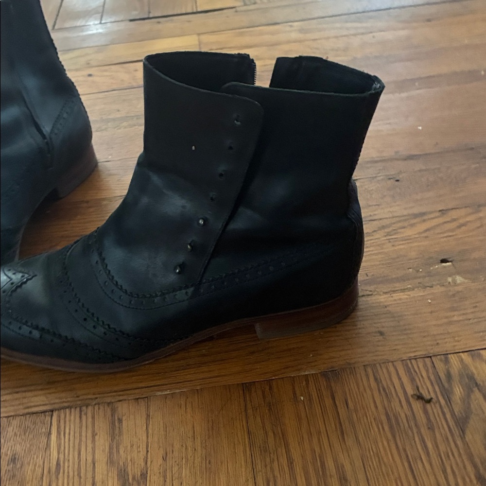 Black Leather Men's Boots - Picture 2 of 5